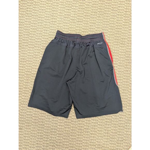Nike LeBron James Dri-FIT Basketball Shorts Men’s Large Black Red Athletic - Picture 2 of 8